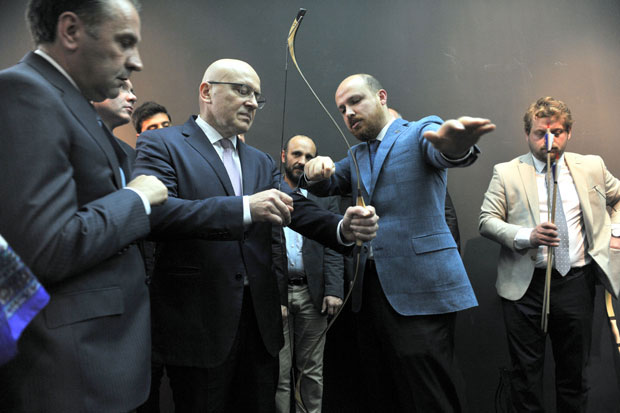 КУЛТУРА ПОВЕЗУЈЕ НАРОДЕ: Отворена изложба турског стреличарства